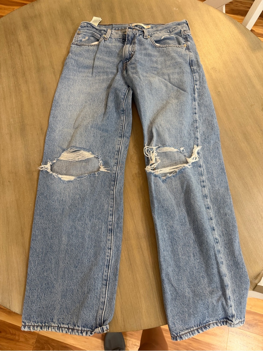‘94 Baggy Light Blue Distressed Women’s Jeans Levi